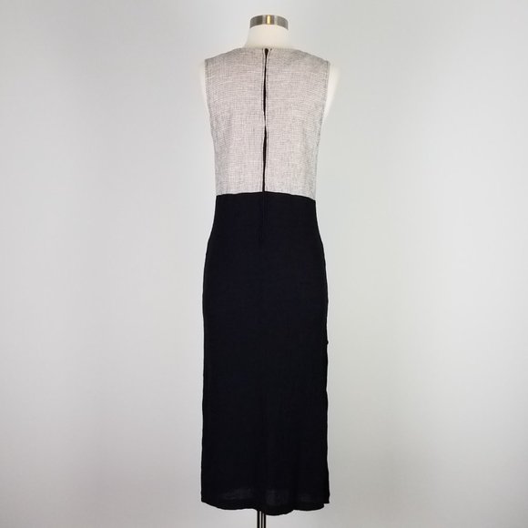 90's Vintage Sleeveless Linen Crepe Dress with Attached Pendant Necklace - Picture 3 of 9